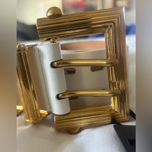 VERSACE Gold Square Buckle Leather Belt White Three Prong NWT Bag Size 85/34 - Picture 4 of 13